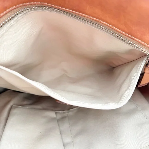 SOLD Coach Gallery Tote Bag - Picture 6 of 8